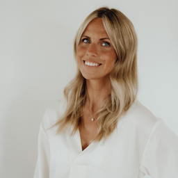 Julia Thiel