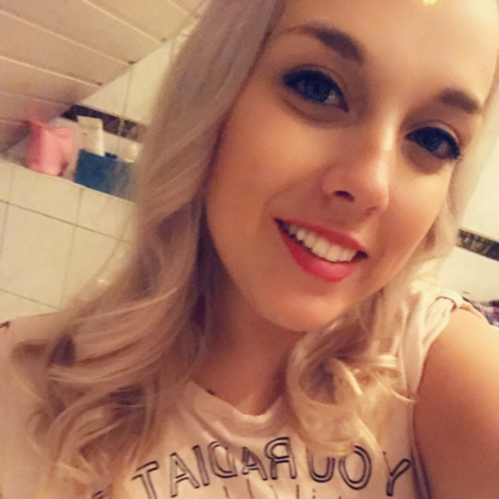 Lena Waigandt Pflegedienstleiterin H usliche Pflege Und Betreuung 