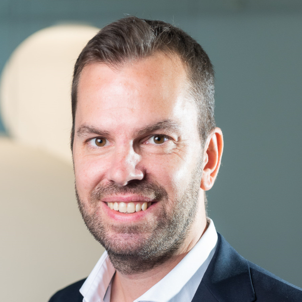 Thomas Richter - Lead Manager Change & Communications - Financial ...