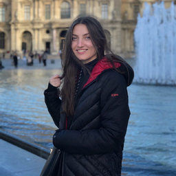 Julianna Schuster