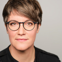 Dr. Tina Dingel