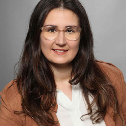 Juliane Farzam