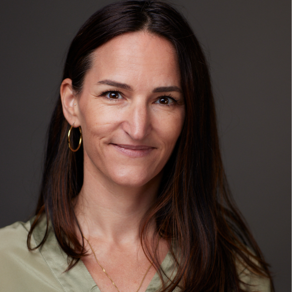 Karin Hirtz GL und Kader Assistentin Axon Lab AG XING