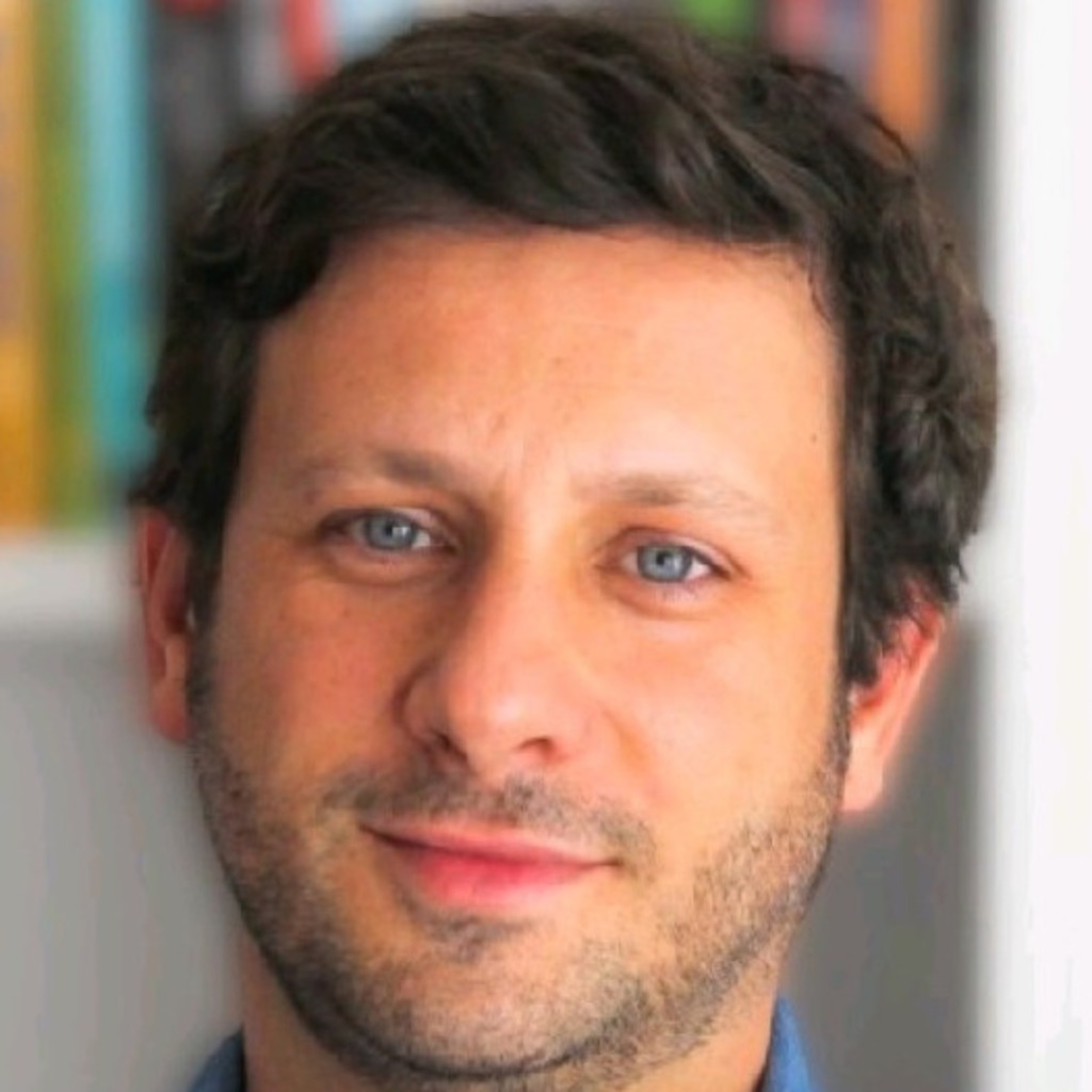 Miguel Reis Communications / Digital Strategist /