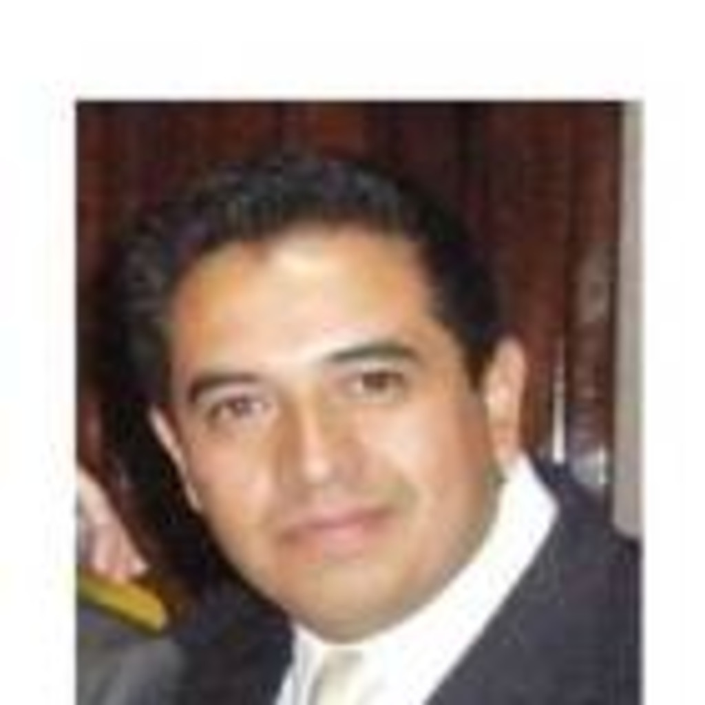 prof-gabriel-graciano-director-two-head-hunter-mexico-xing