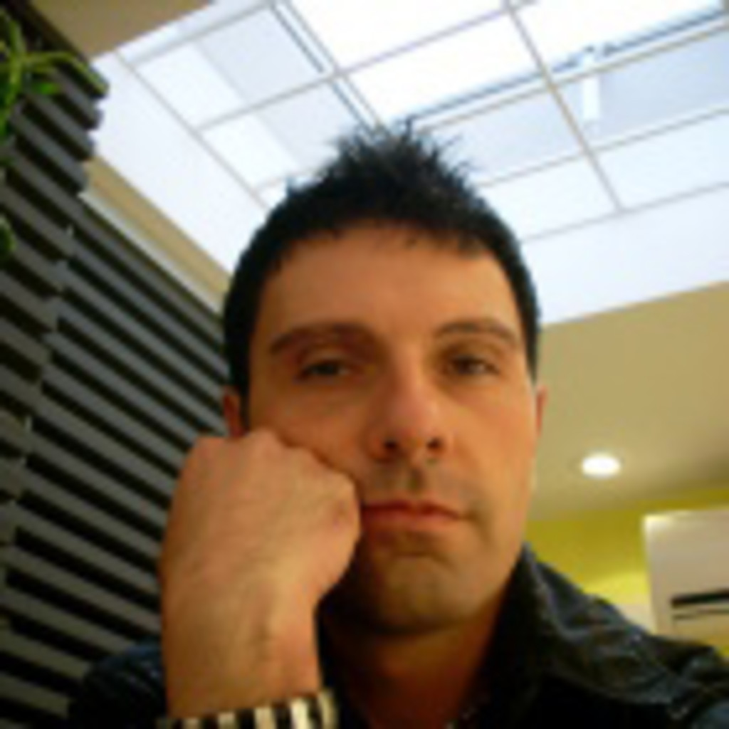 Giovanni Messina Store Manager TeNo XING