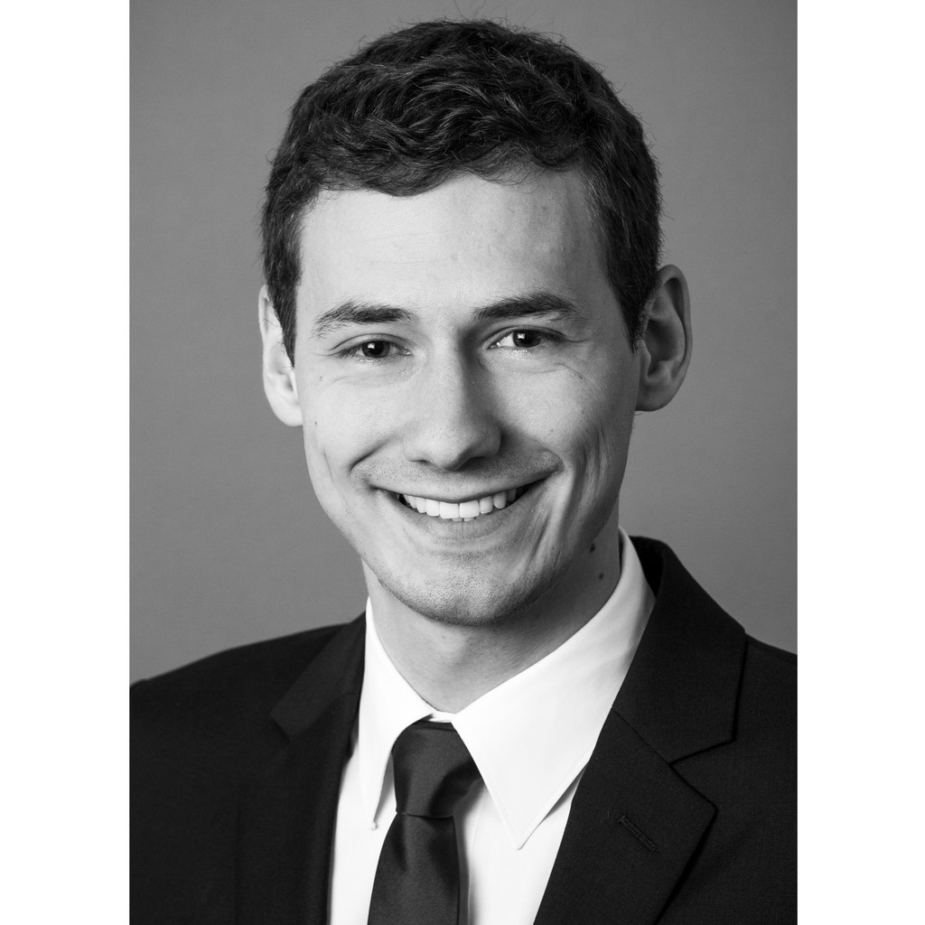 simon-kuhn-senior-consultant-roland-berger-gmbh-xing