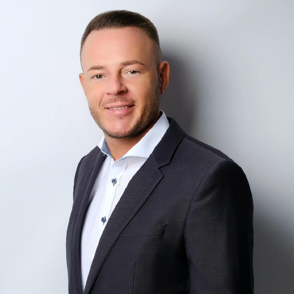 Murat Cimic GebietsVerkaufsleiter / DistriktVerkaufsleiter