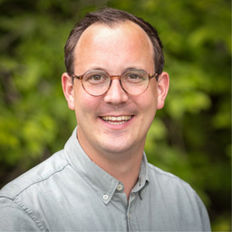 Dr. Daniel Teschlade