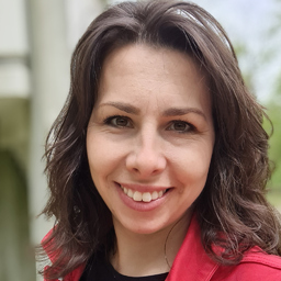 Julia Mahrhold
