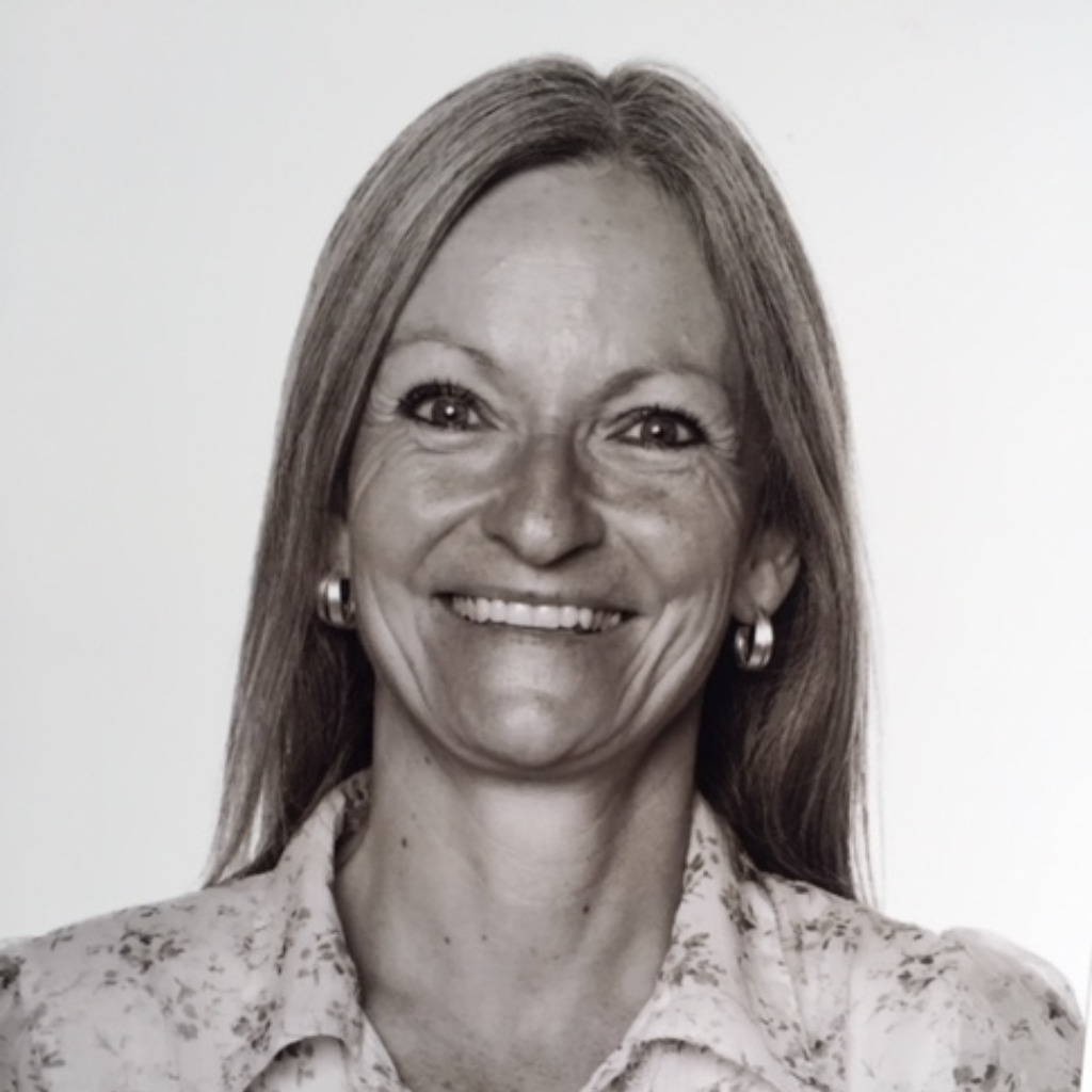 Alexandra Palk Verkaufs und Marketingassistent, internationaler