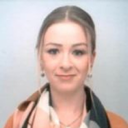 Alina Lange