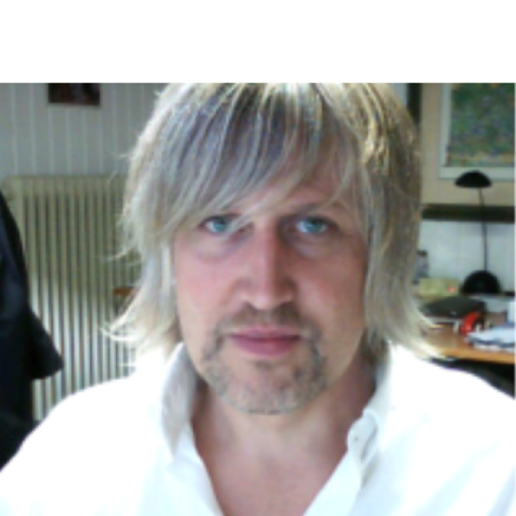 Ivan Vanecko CEO www.trihorse.eu XING