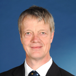 Dr. Arno Becker