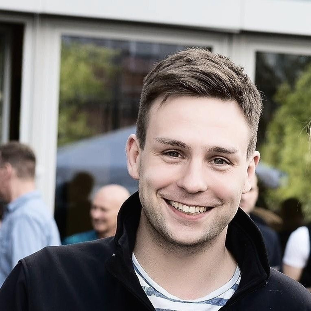 Pascal Linde Leitung Zentraleinkauf IWK Holding GmbH & Co. KG XING