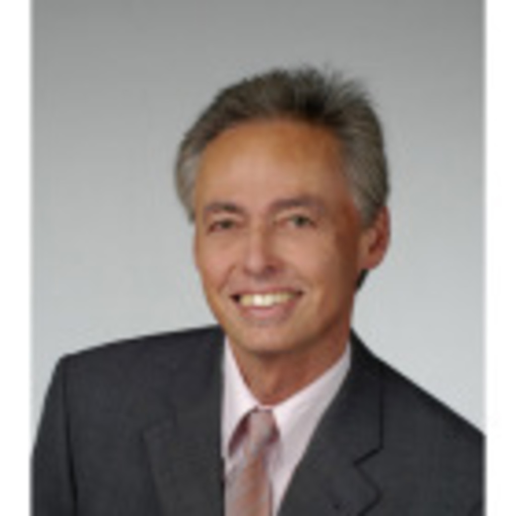 Dr. Alfred Mann Geschäftsführer, Finanzmanagement APG Privatzimmer