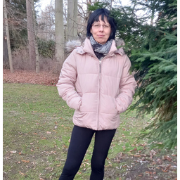 Claudia Warum