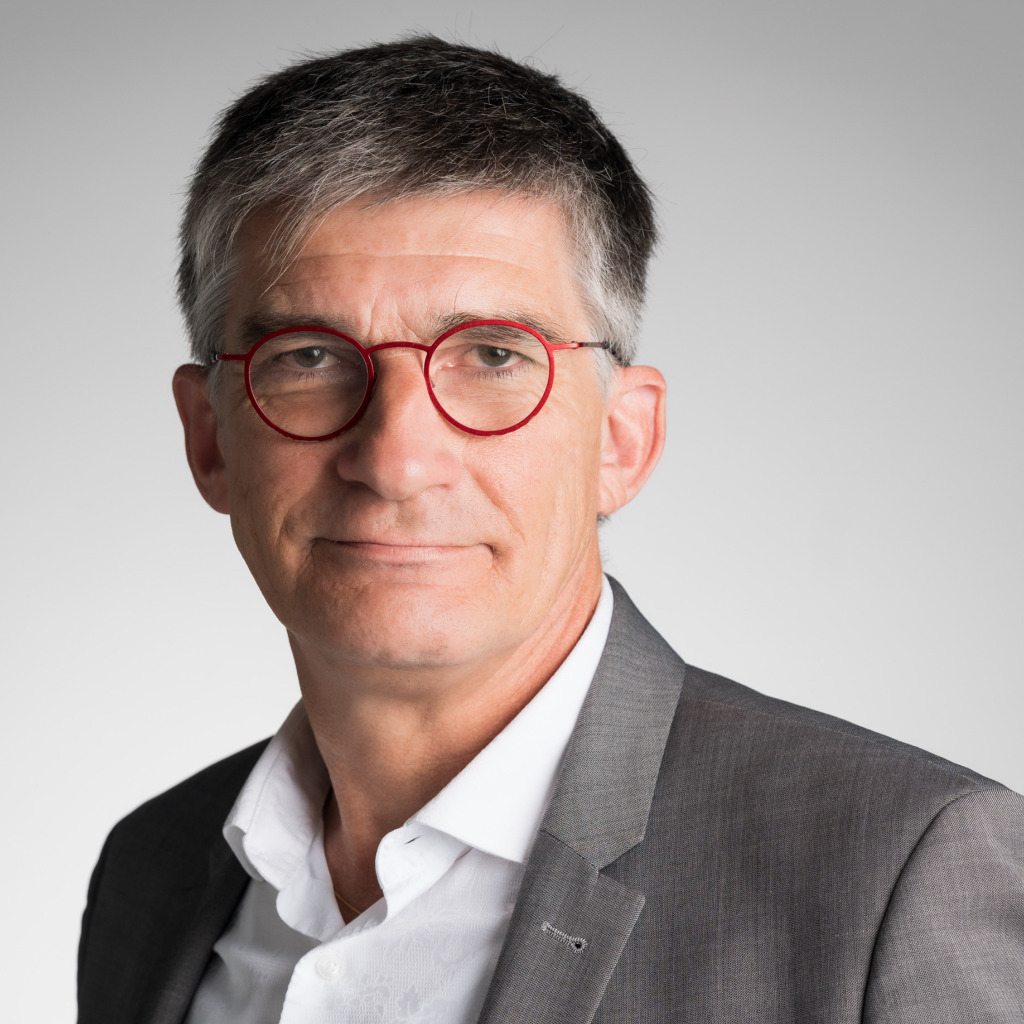 Christopher ALBRECHT Freelance finance translator and auditor with