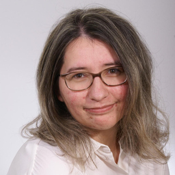 Stefanie Tripp