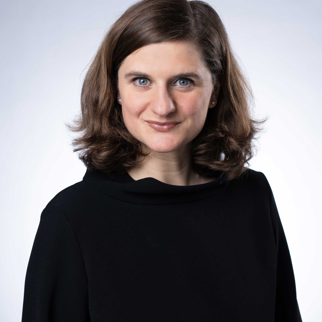 Isabelle Ewald - Referentin für künstliche Intelligenz - Dataport AöR