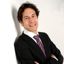Dr. Thomas Bernecker