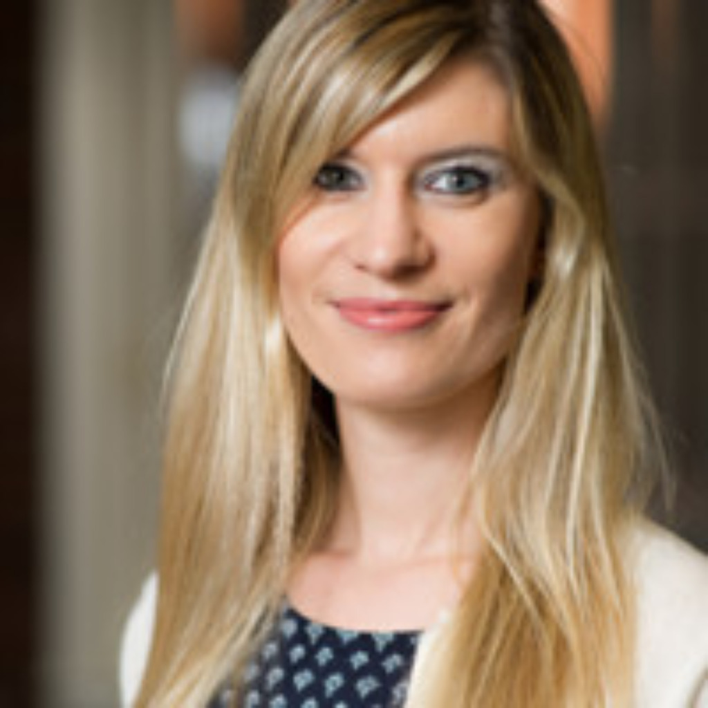 Julia Navarro Talent Acquisition Consultant, EMEA & US Syneron