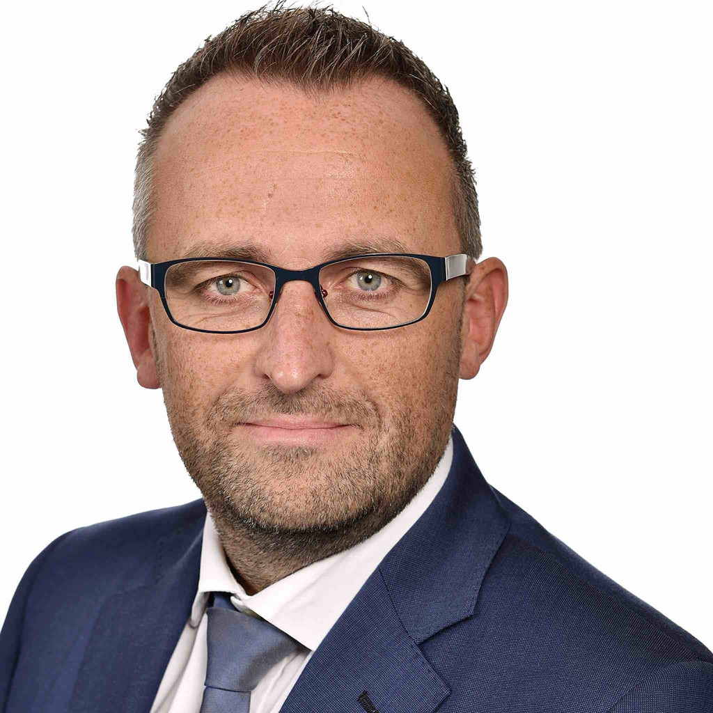 Dipl.Ing. Robert Brenner Projektmanager Produktion A5L, Q5L, A6L