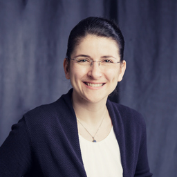 Dr. Nicole Seeburg