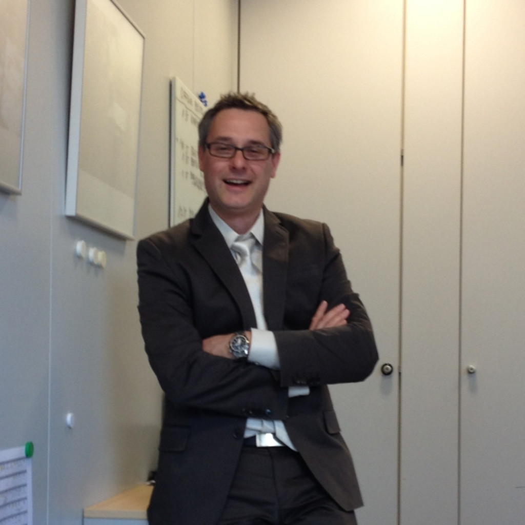 Alexander Diez Facility Manager DZ BANK AG XING