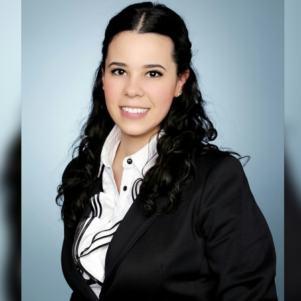 Güler Öztürk Leiterin Interne Revision Raiffeisenbank XING