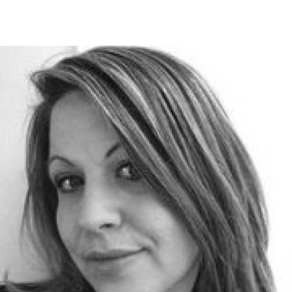 Adriana Giancoli Fieldwork Director Pitiusa Design XING