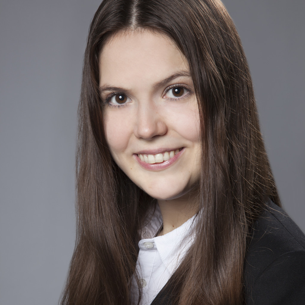 Kerstin Frisch Marktforscherin Zott SE & Co. KG XING