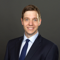 Dr. Thomas Stangl