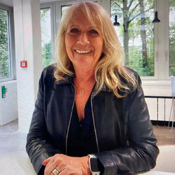 Sabine Mayer