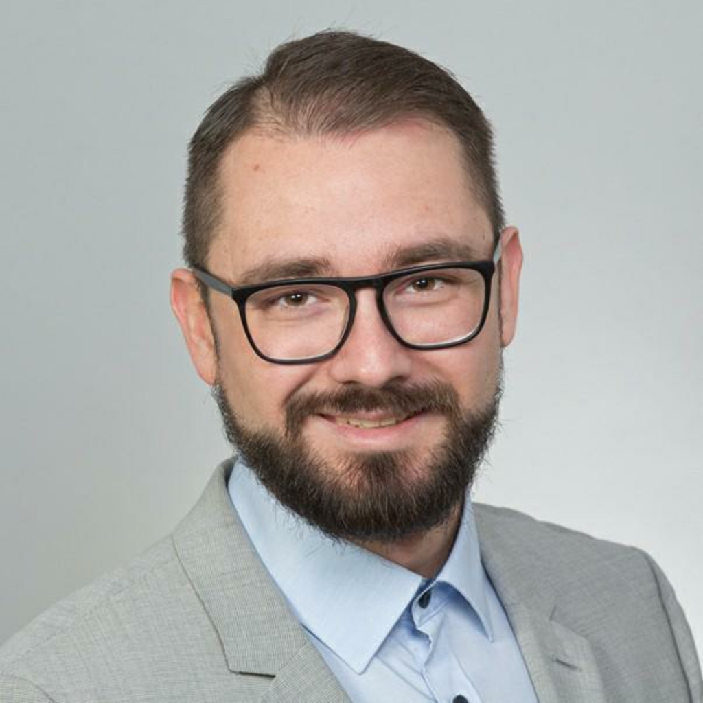 Dr. Dennis Wunschik Scientist / Project Manager Analytical