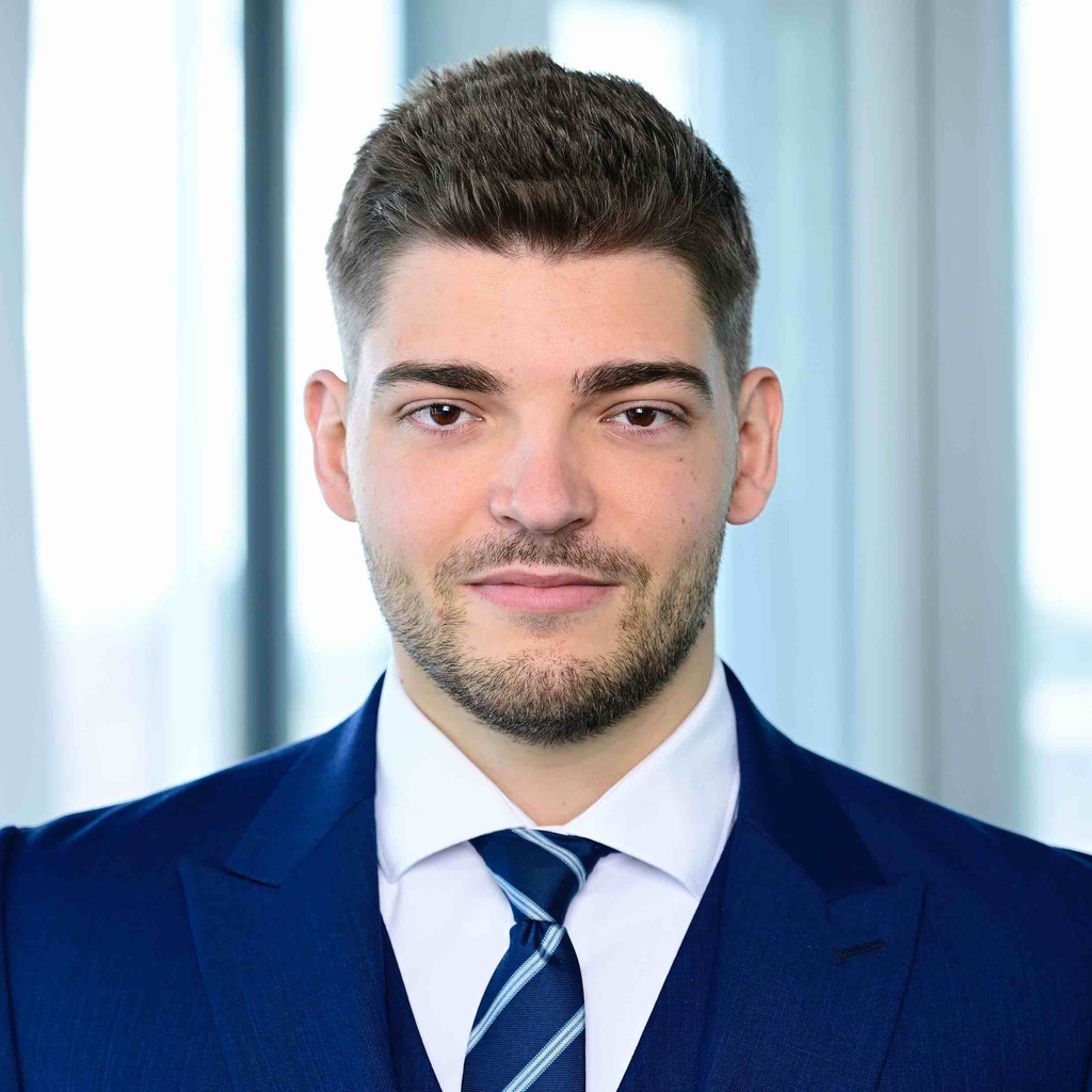 Florian Simon - Real Estate Fund Accounting Manager - Union Investment |  XING