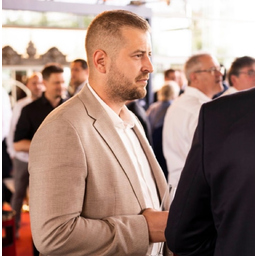 Sven Kniesche