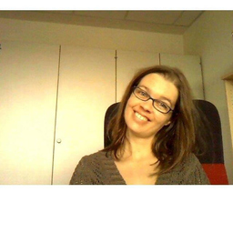 Nadine Linhart 