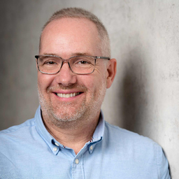 Tom Voelzke