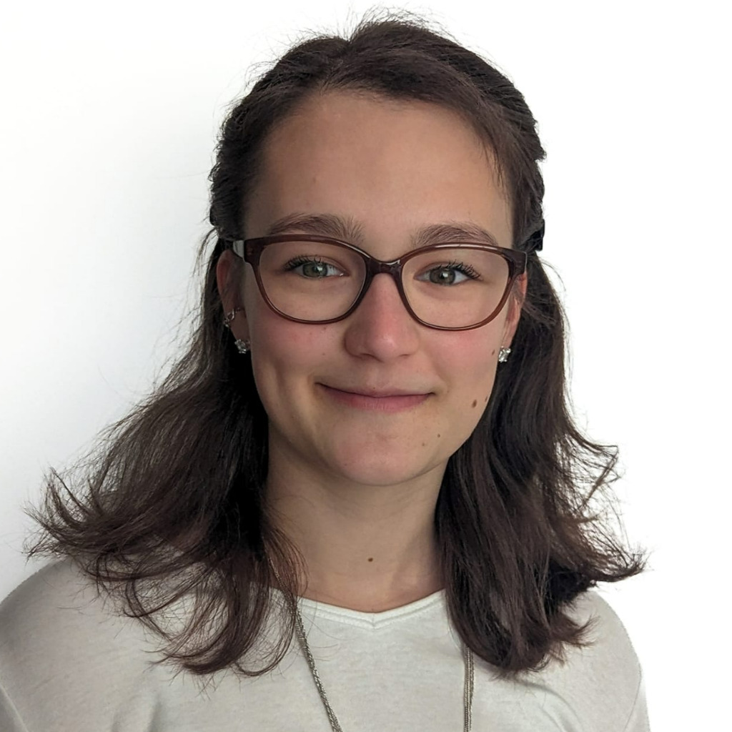 Karina Pohl Werkstudentin Rechecheurin IBB GmbH & Co. KG XING