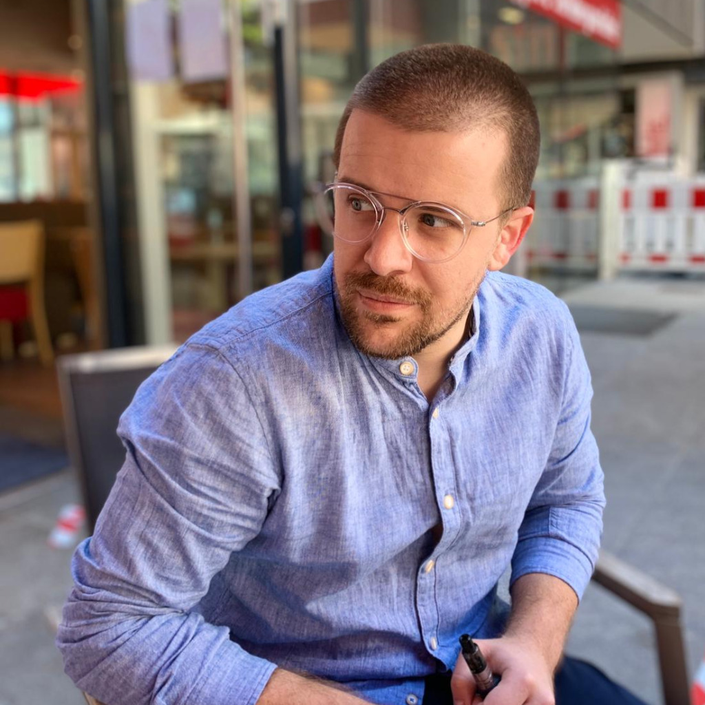 Salvatore Aloisio Store Manager Vodafone XING