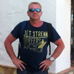 Uwe Stoll