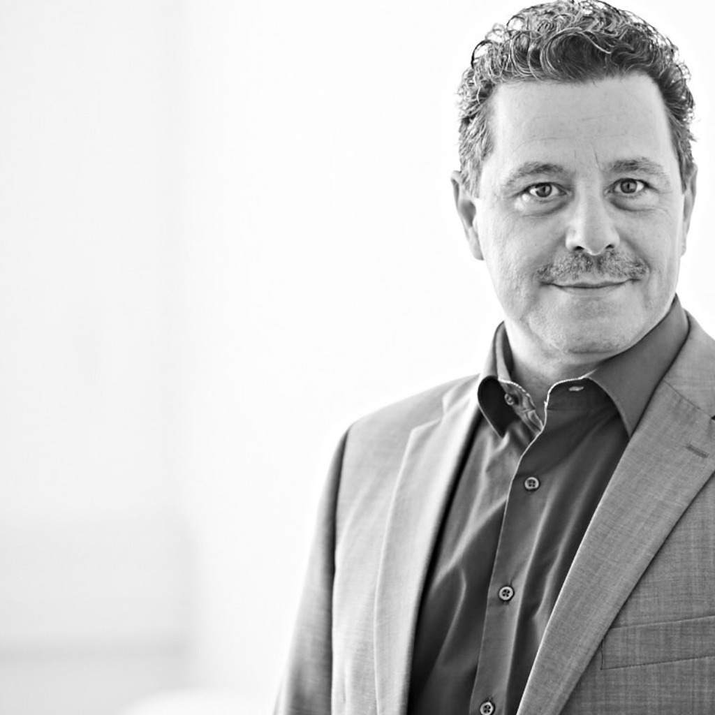 Antonio Steele Senior Manager of Candidate Excellence Frank