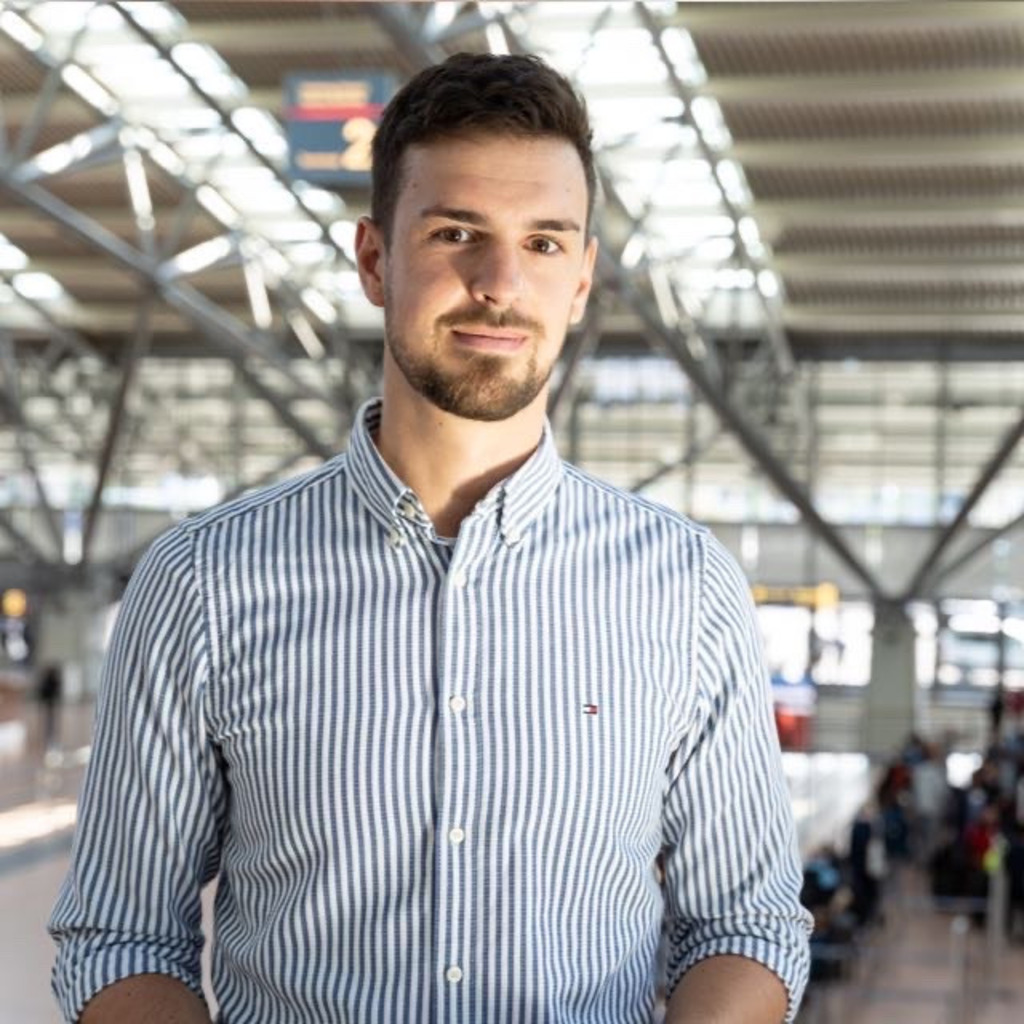 Niclas Engel BWL und Wirtschaftspsychologie Euro FH XING