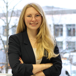 Dr. Laura Pütz