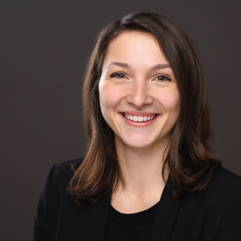 larisa-schappach-senior-performance-marketing-manager