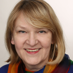 Karin Stolze