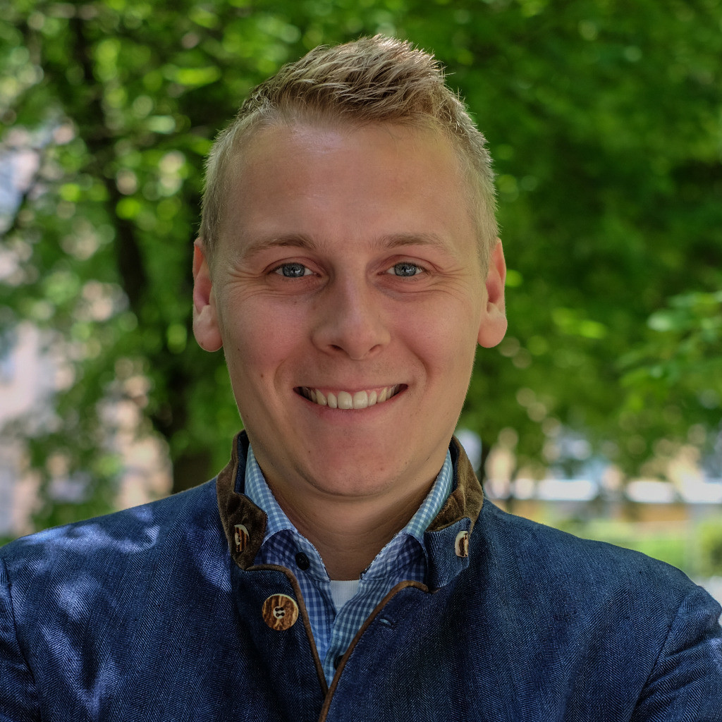 Christoph Gemünden Kredit und Vetragsmanager LeaseForce AG XING