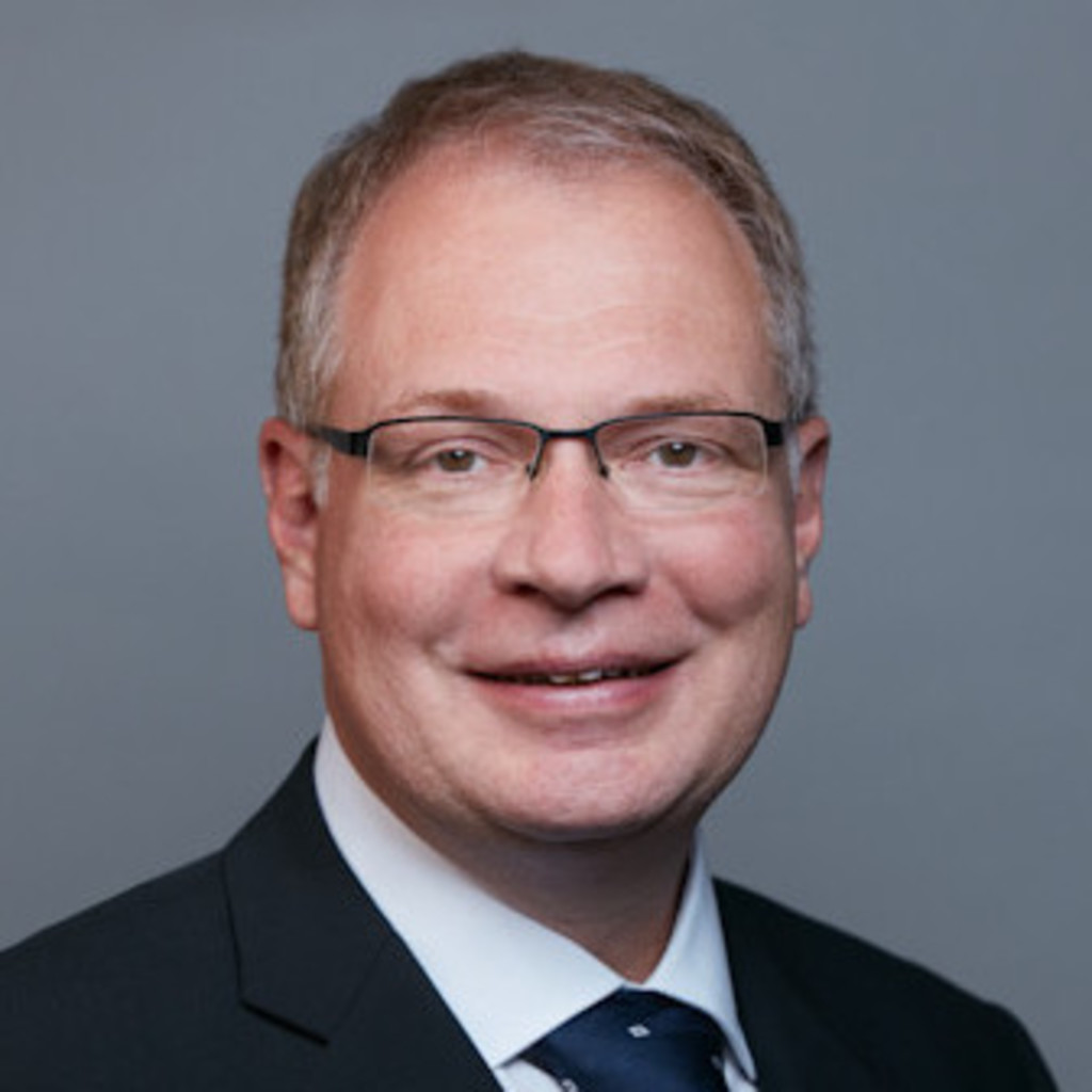 Dipl.Ing. Dietrich Dumke European Field Specialist Sony Europe