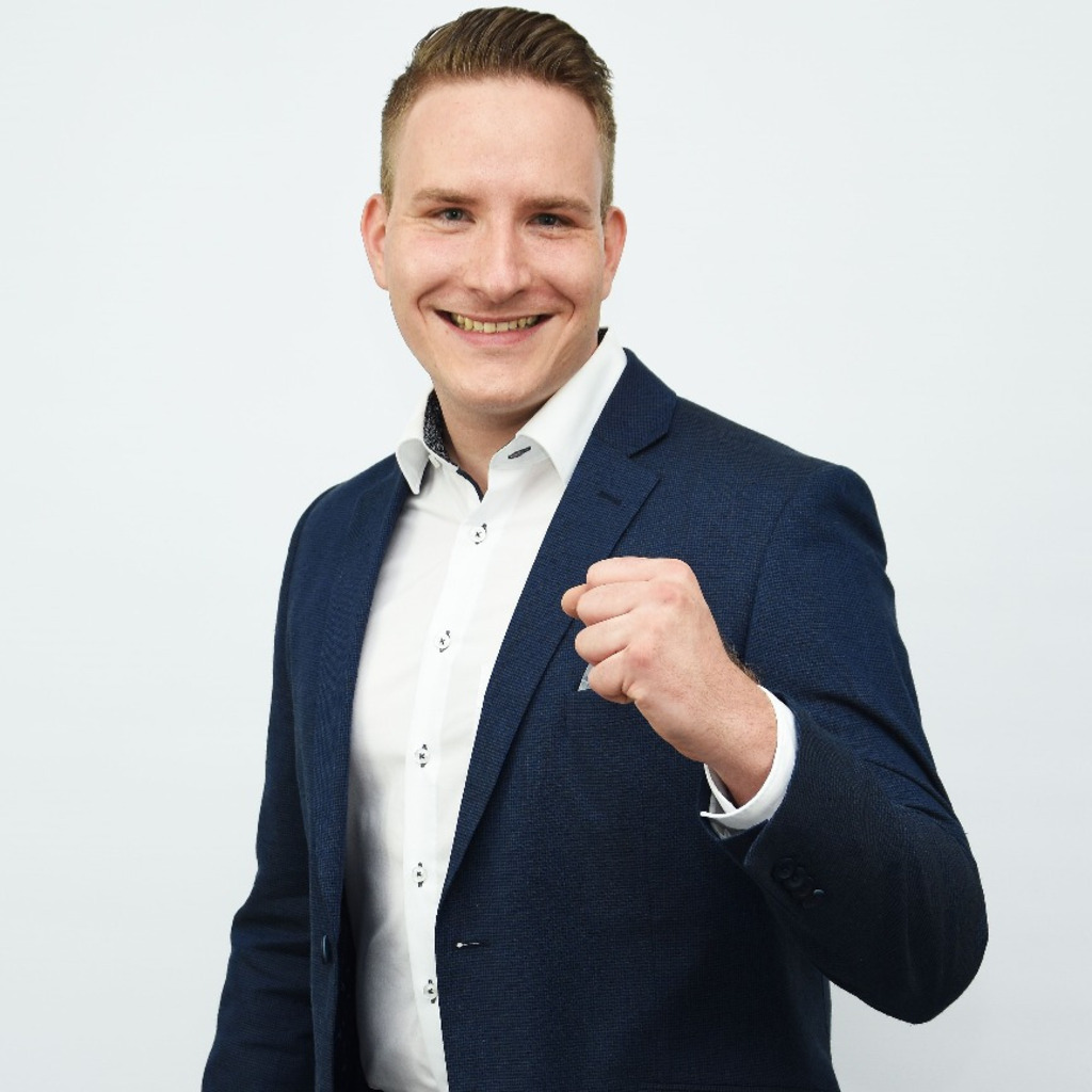 Bernd Plötzke CFO RES GmbH Real Estate Store XING